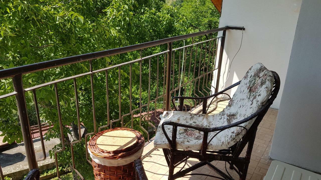 Rosarium Residence Guest House Dryanovo Buitenkant foto