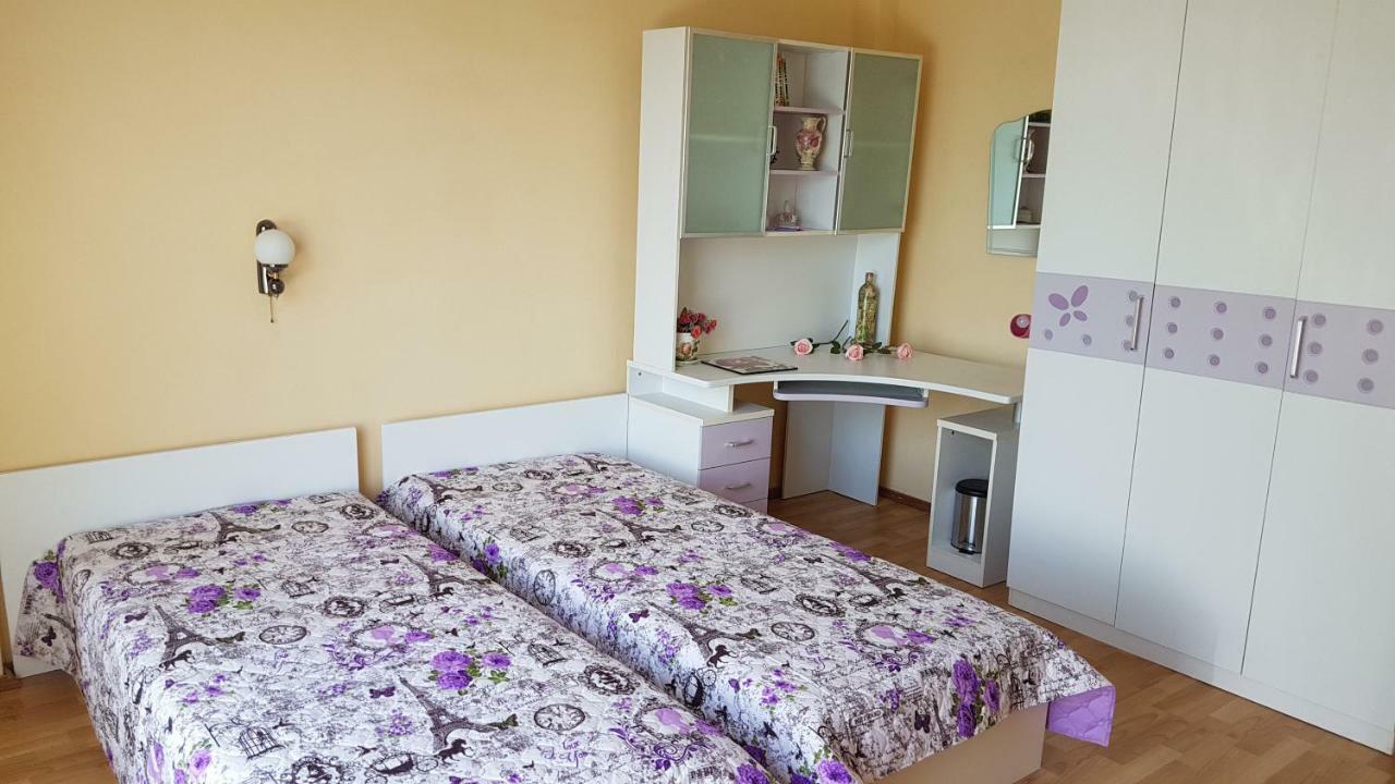 Rosarium Residence Guest House Dryanovo Buitenkant foto