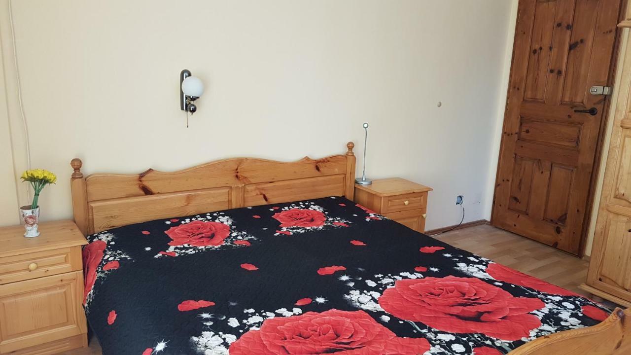 Rosarium Residence Guest House Dryanovo Buitenkant foto